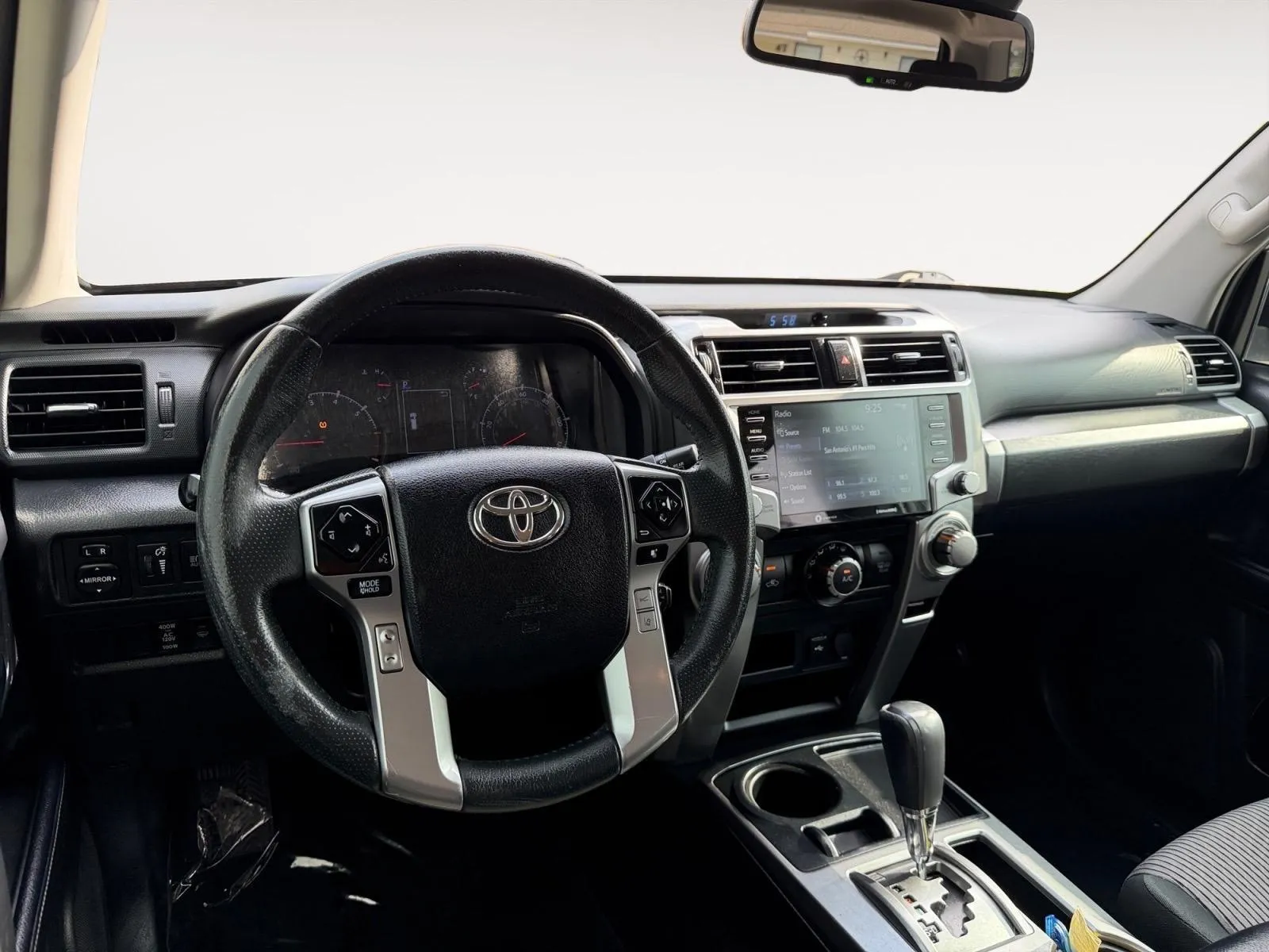 Toyota 4Runner photo 21