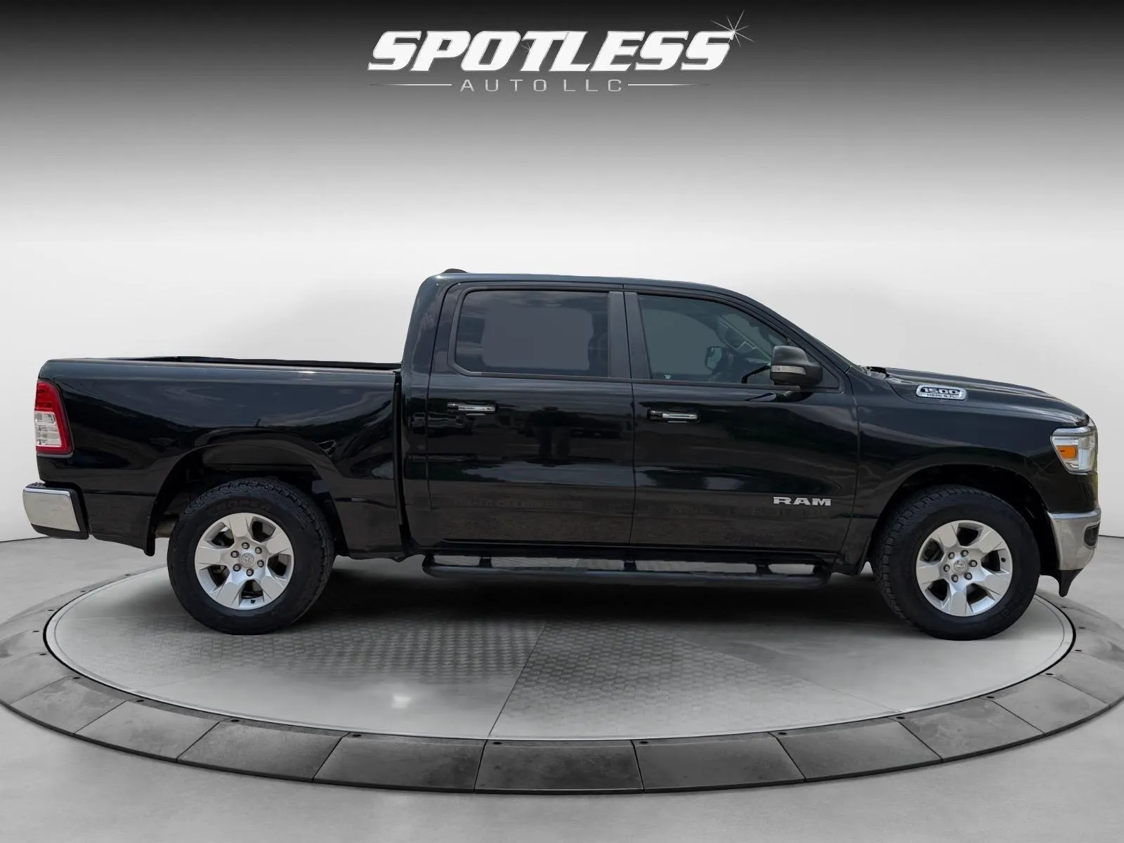 Ram 1500 photo 8