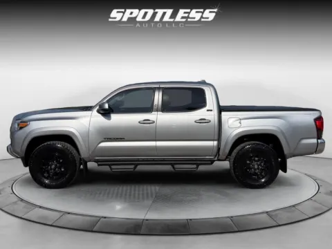 More photos of 2021 Toyota Tacoma SR5 V6 at Spotless Auto San Pedro, TX