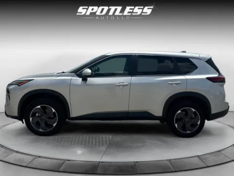 More photos of 2025 Nissan Rogue SV at Spotless Auto San Pedro, TX