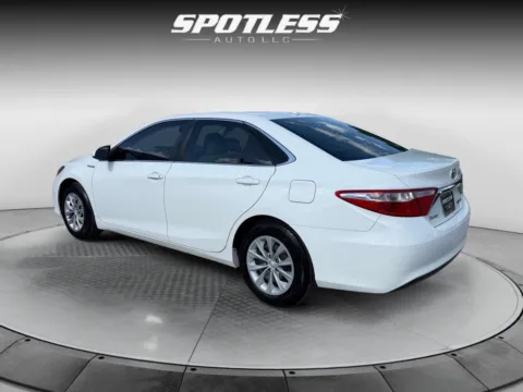 More photos of 2016 Toyota Camry Hybrid LE at Spotless Auto San Pedro, TX