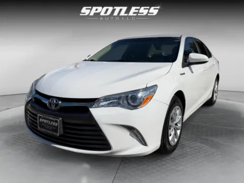 Another view of 2016 Toyota Camry Hybrid LE for sale in San Antonio, TX at Spotless Auto San Pedro