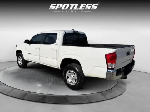 More photos of 2016 Toyota Tacoma SR5 V6 at Spotless Auto San Pedro, TX