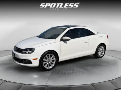 White 2013 Volkswagen Eos Komfort SULEV for sale in San Antonio, TX