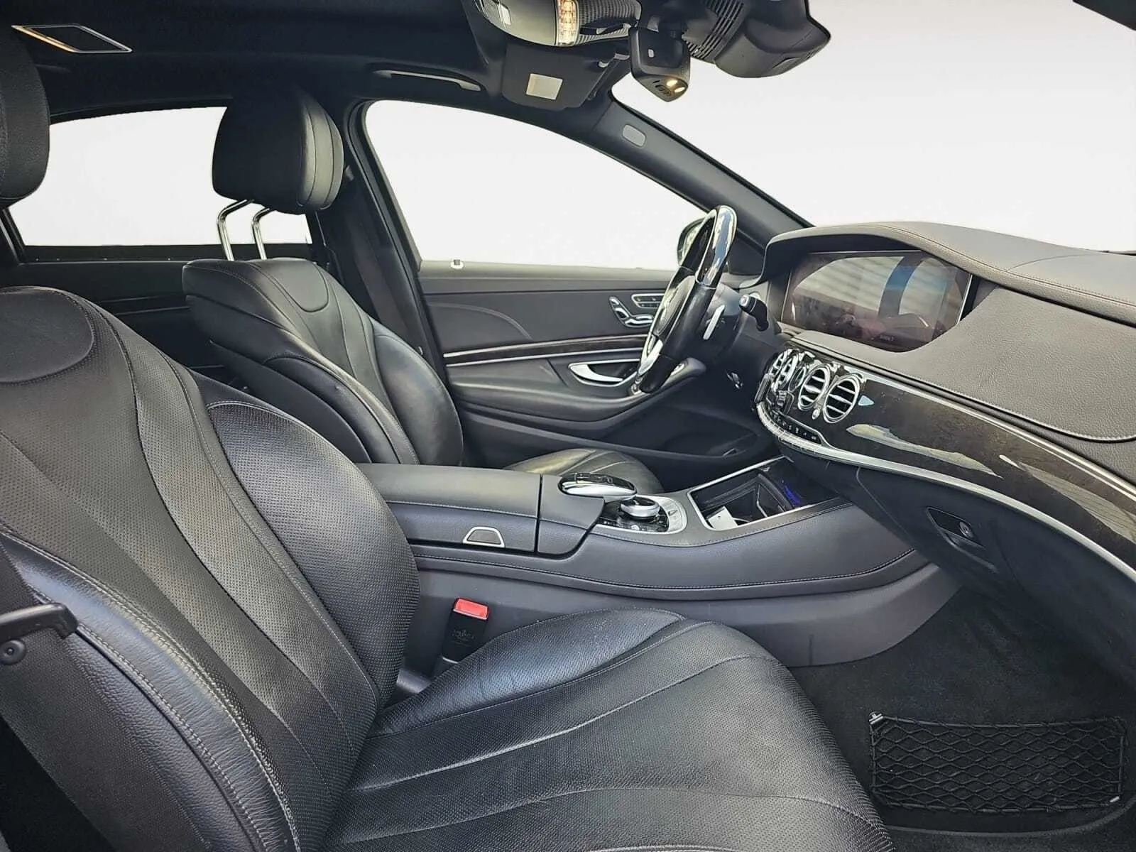 Mercedes-Benz S-Class photo 22