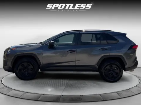 More photos of 2021 Toyota RAV4 LE at Spotless Auto San Pedro, TX