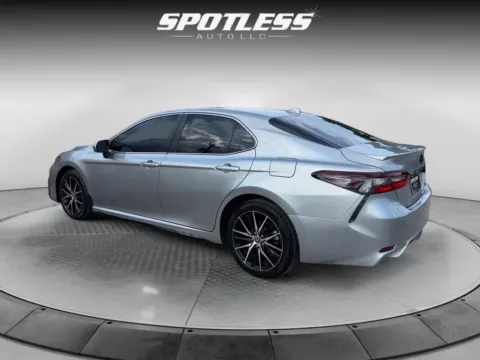 More photos of 2023 Toyota Camry SE at Spotless Auto San Pedro, TX