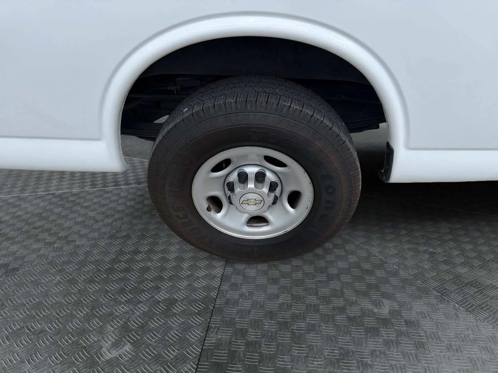 Chevrolet Express photo 15