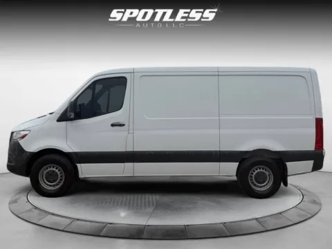 More photos of 2021 Mercedes-Benz Sprinter 2500 at Spotless Auto San Pedro, TX