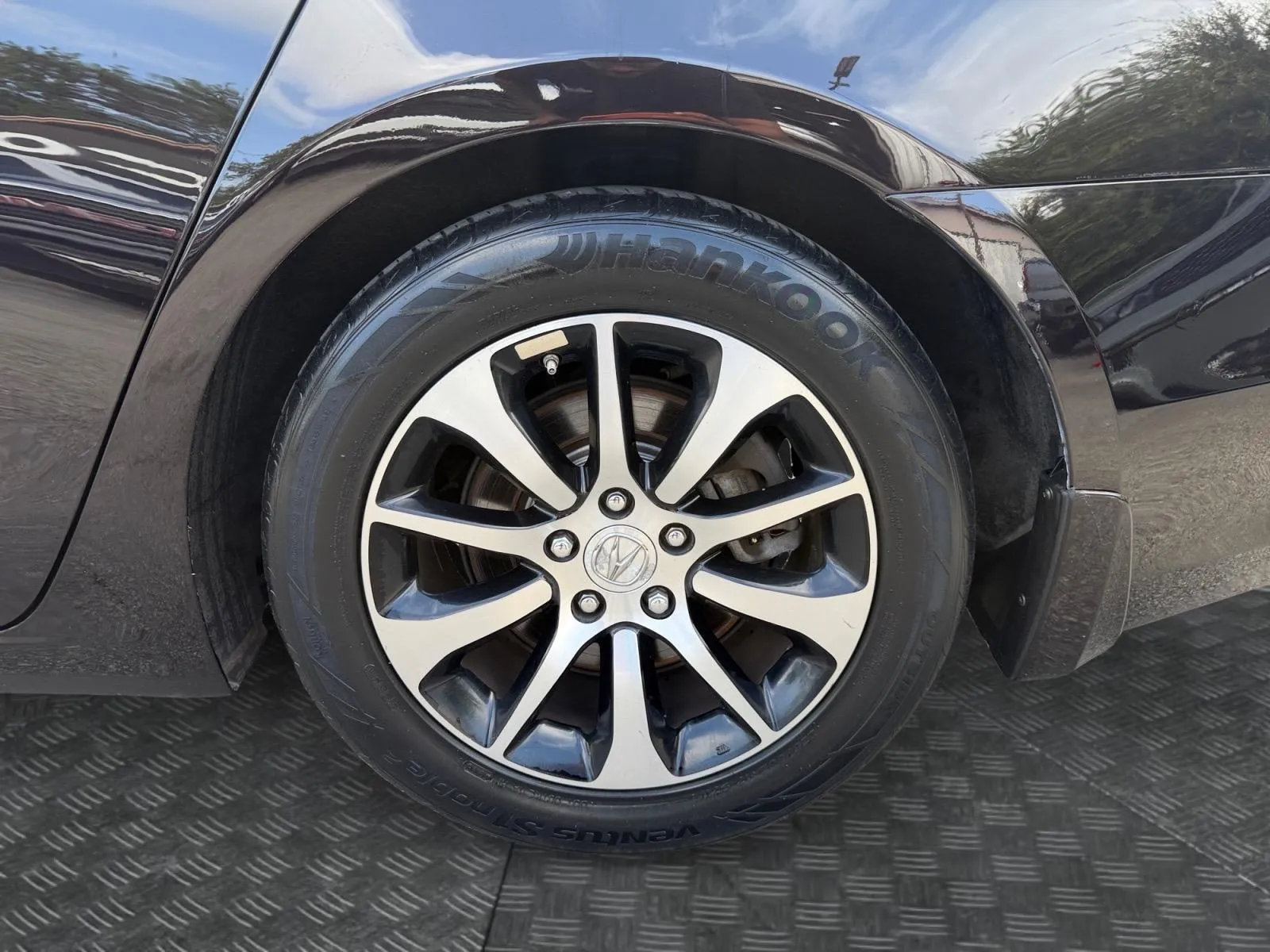 Acura TLX photo 15