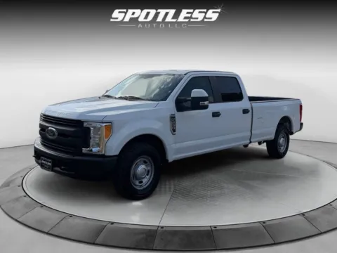 White 2017 Ford F-250 Super Duty XL for sale in San Antonio, TX