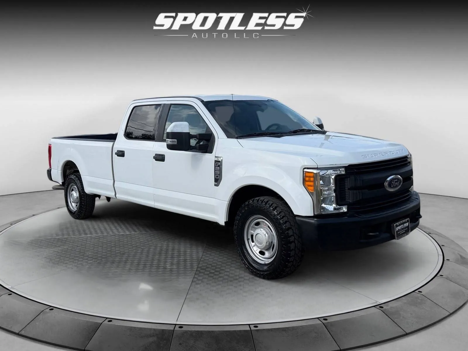 Ford F-250 photo 11