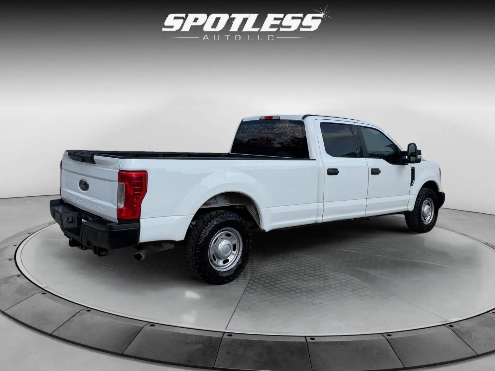 Ford F-250 photo 7