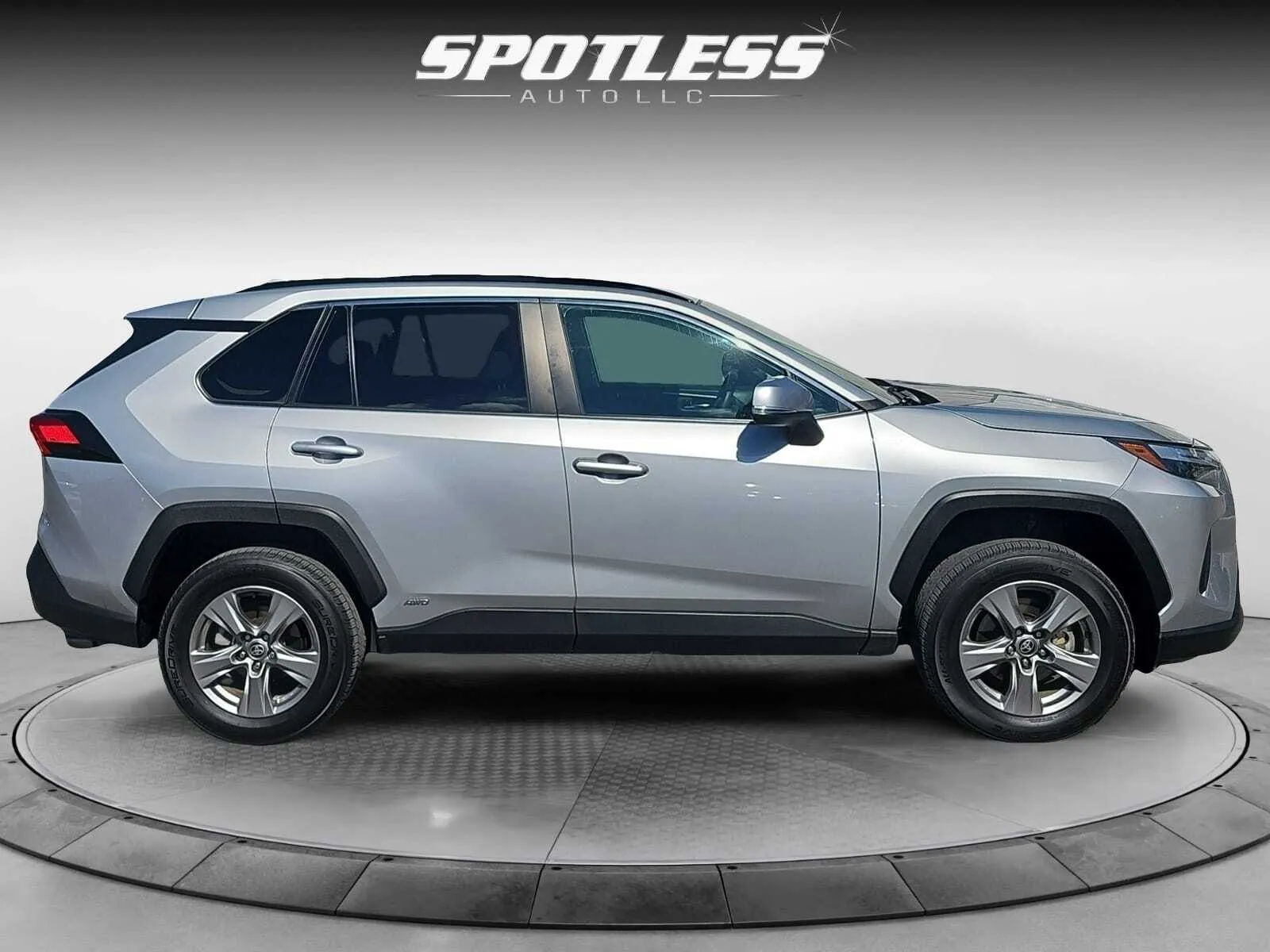 Toyota RAV4 photo 8