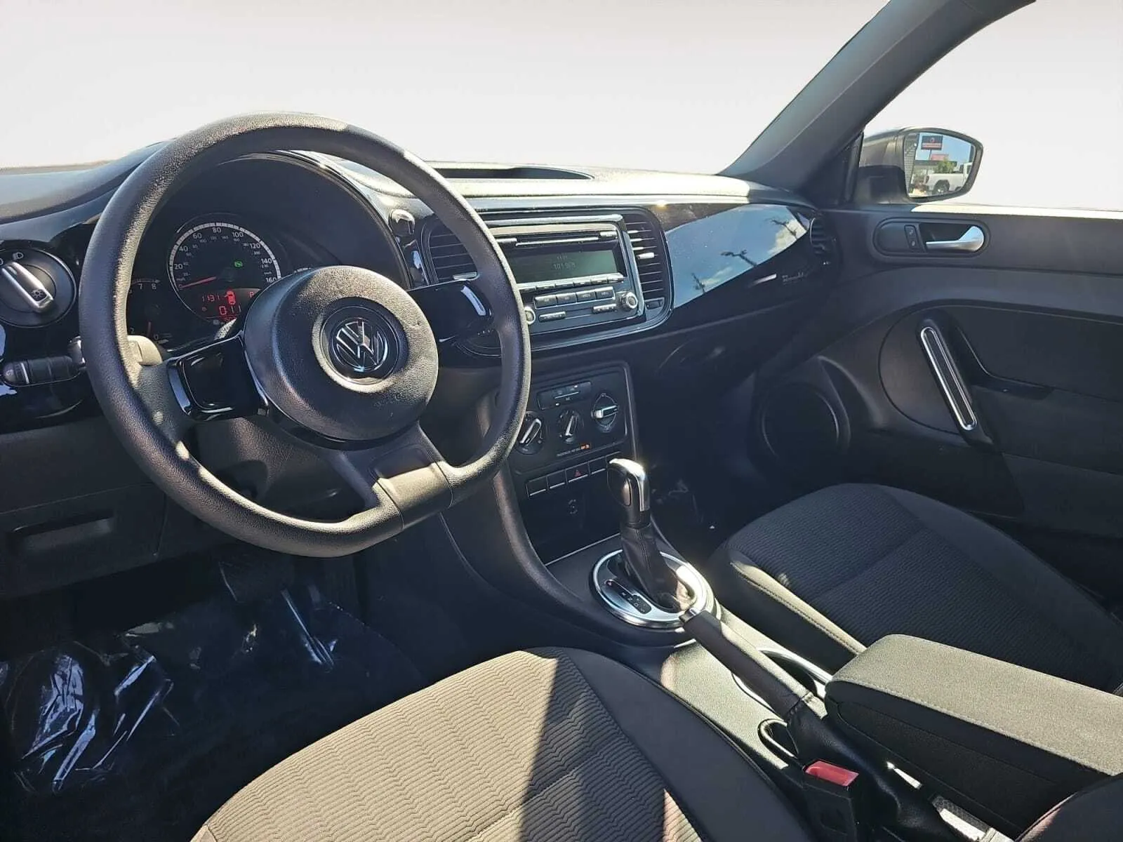 Volkswagen Beetle photo 20