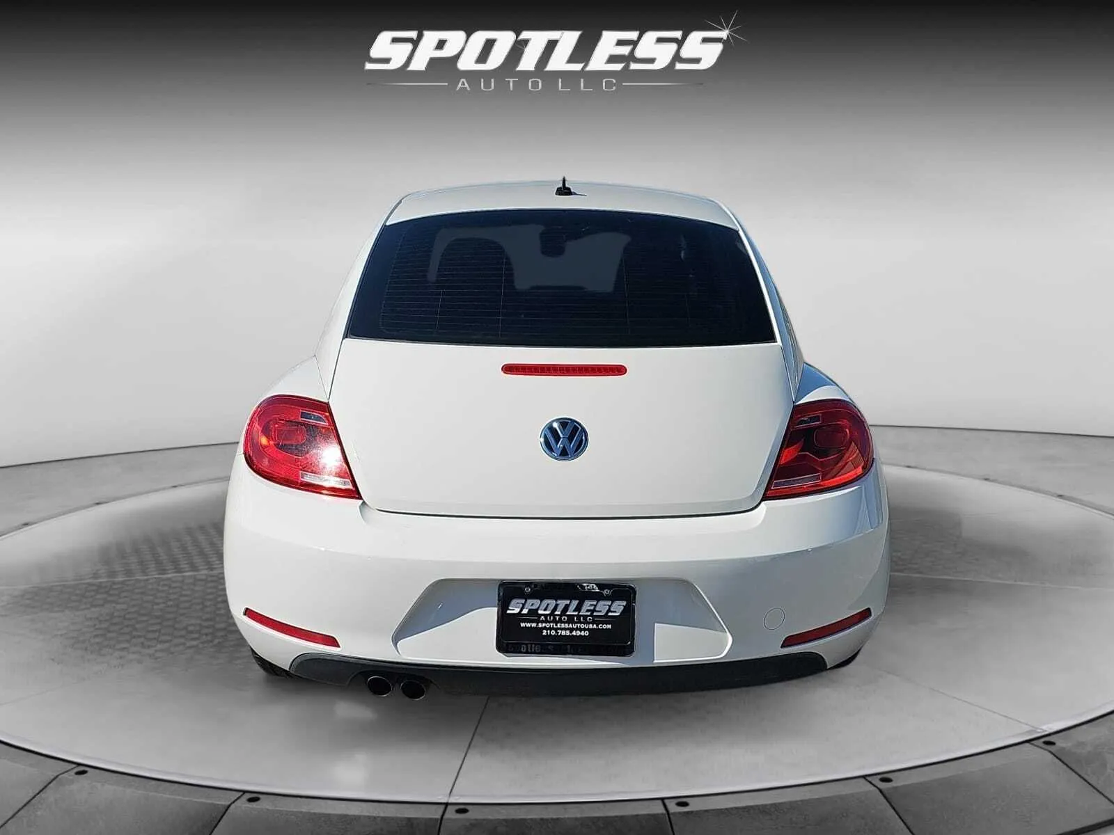 Volkswagen Beetle photo 6