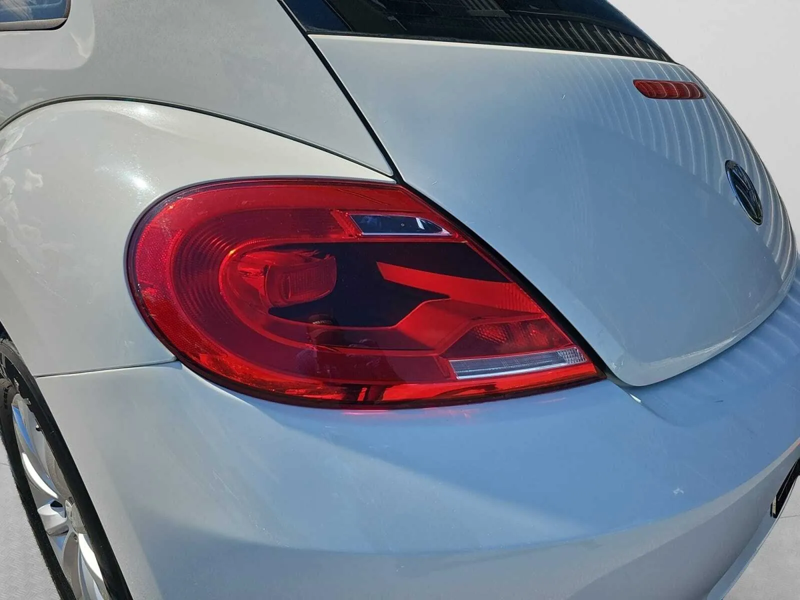 Volkswagen Beetle photo 12