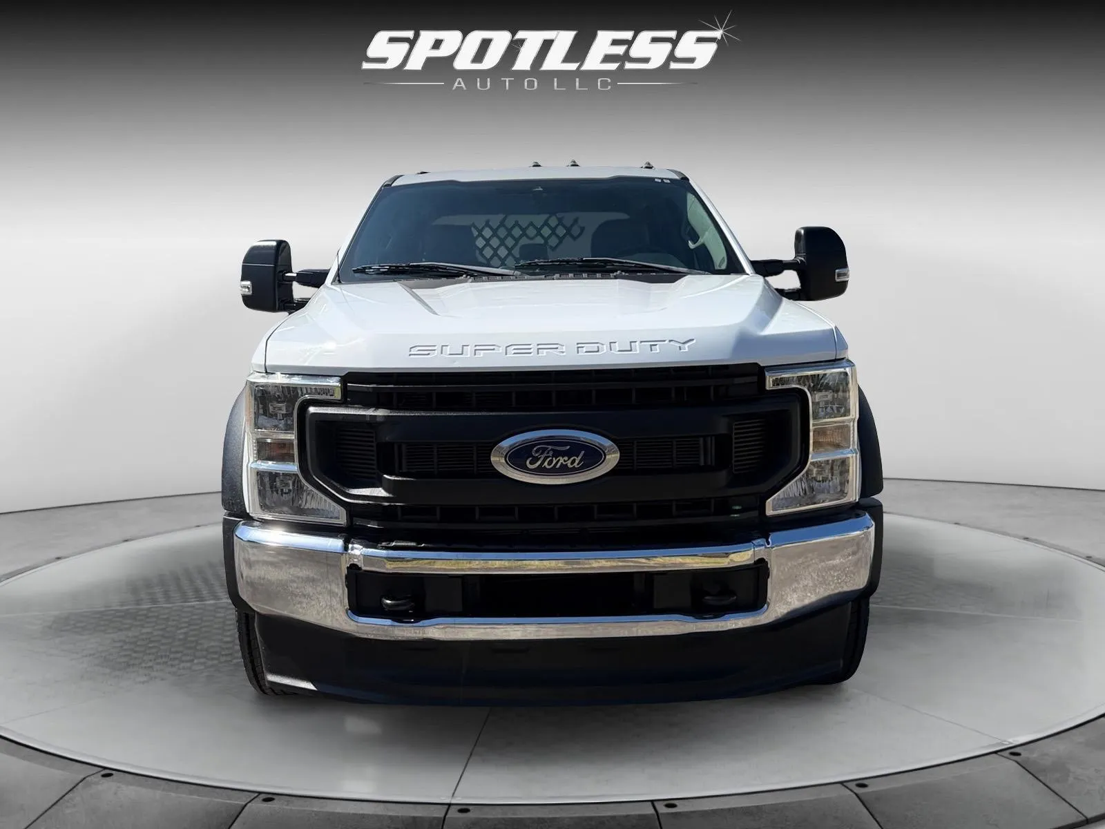 Ford F-450 photo 5