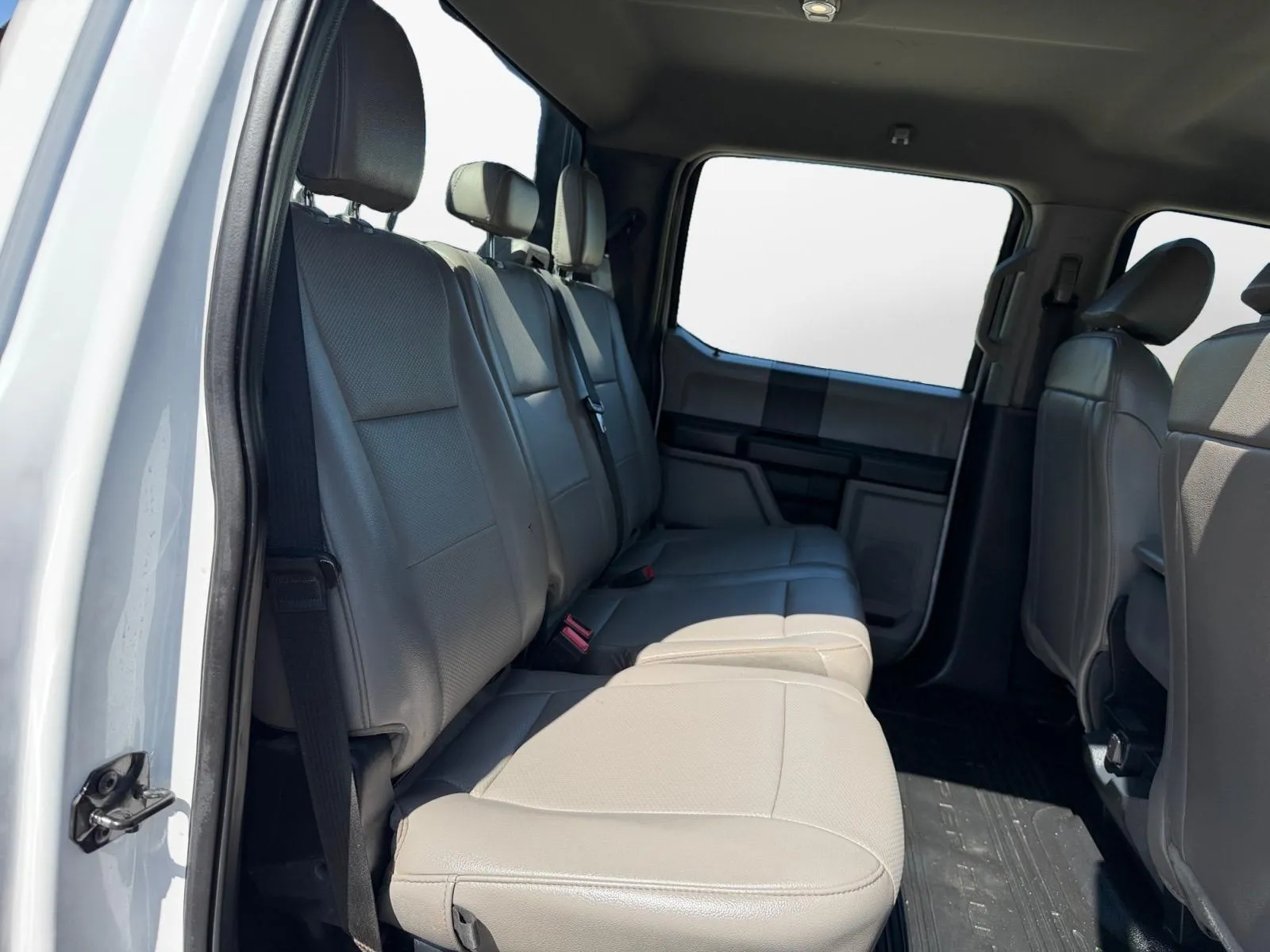 Ford F-450 photo 25