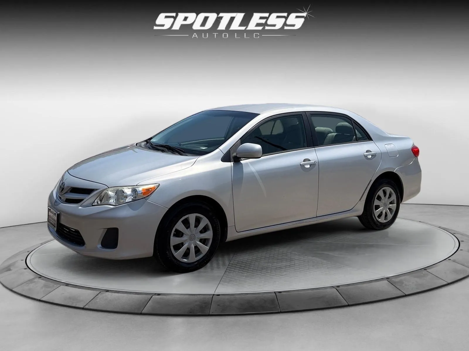 Silver 2011 Toyota Corolla CE for sale in San Antonio, TX