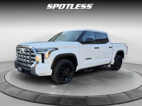 White 2022 Toyota Tundra SR5 for sale in San Antonio, TX