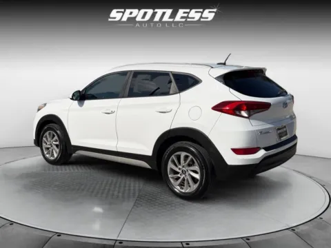 More photos of 2017 Hyundai TUCSON SE at Spotless Auto San Pedro, TX