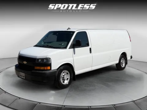 White 2019 Chevrolet Express 3500 for sale in San Antonio, TX