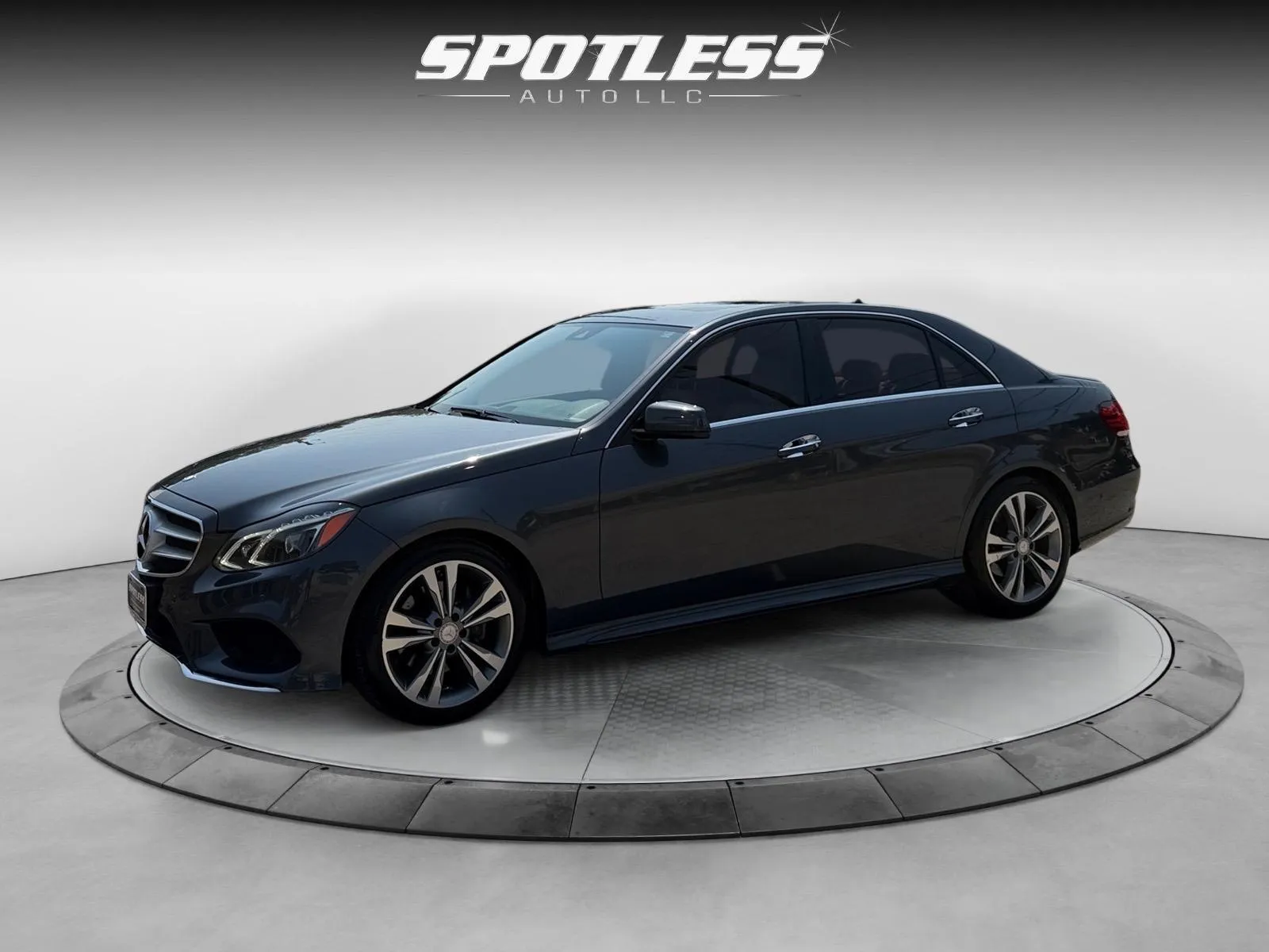 Gray 2016 Mercedes-Benz E-Class E 350 for sale in San Antonio, TX