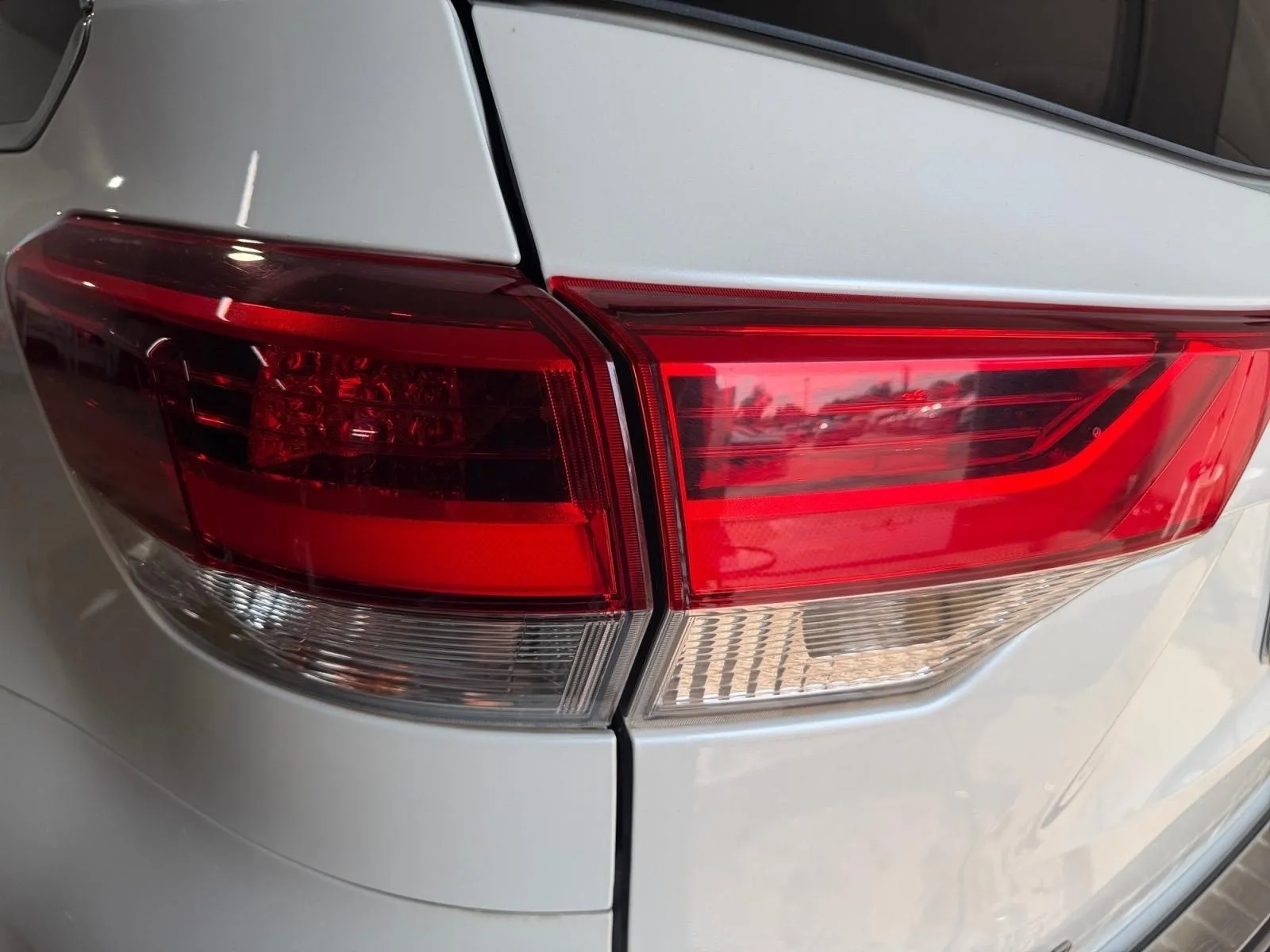 Toyota Highlander photo 12
