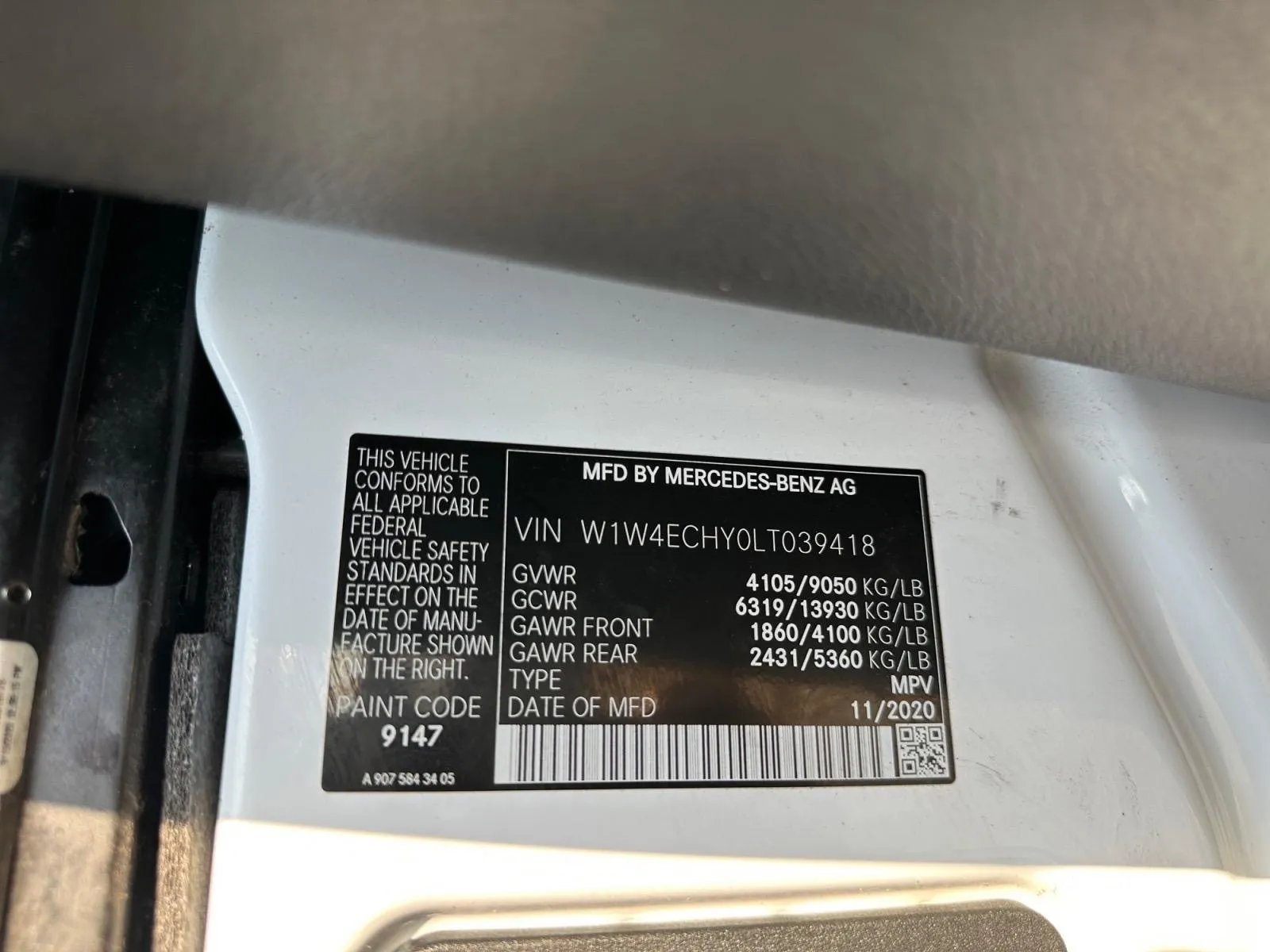 Mercedes-Benz Sprinter photo 17