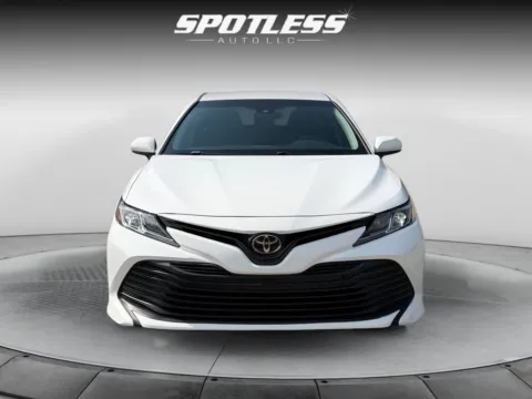 More photos of 2018 Toyota Camry LE at Spotless Auto San Pedro, TX