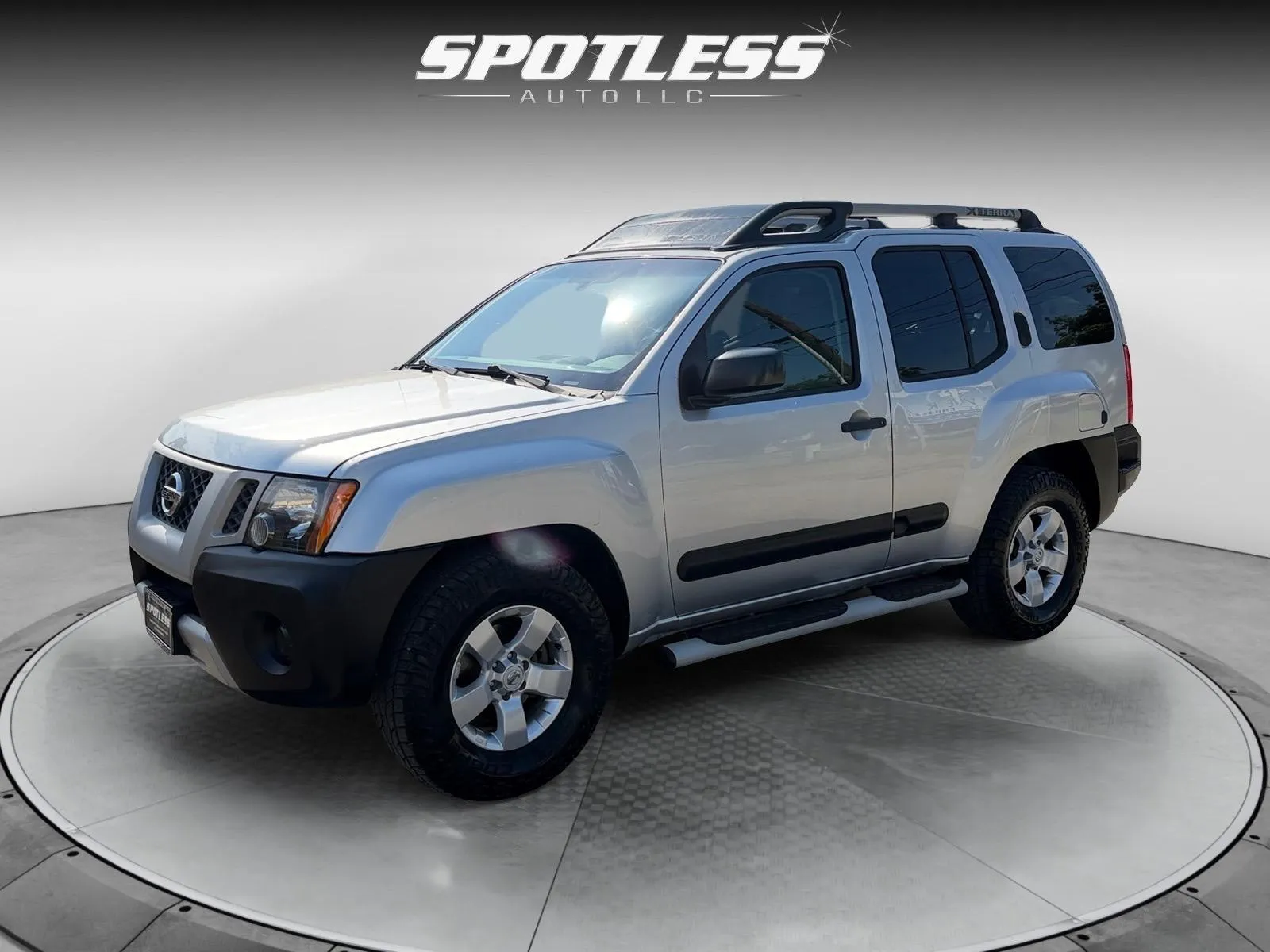 Silver 2013 Nissan Xterra S for sale in San Antonio, TX