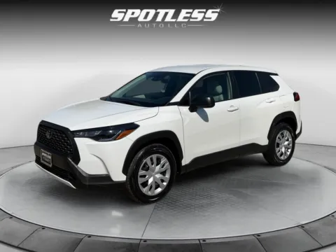 White 2022 Toyota Corolla Cross L for sale in San Antonio, TX