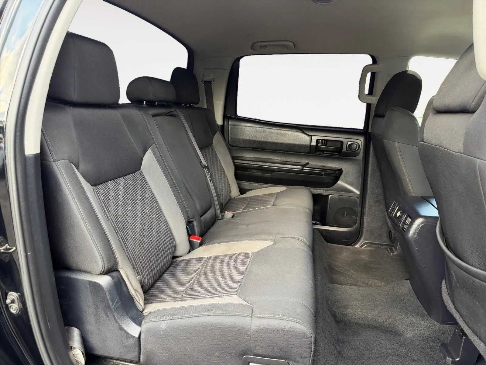 Toyota Tundra photo 27