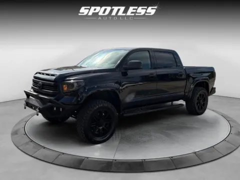 Black 2017 Toyota Tundra SR5 for sale in San Antonio, TX