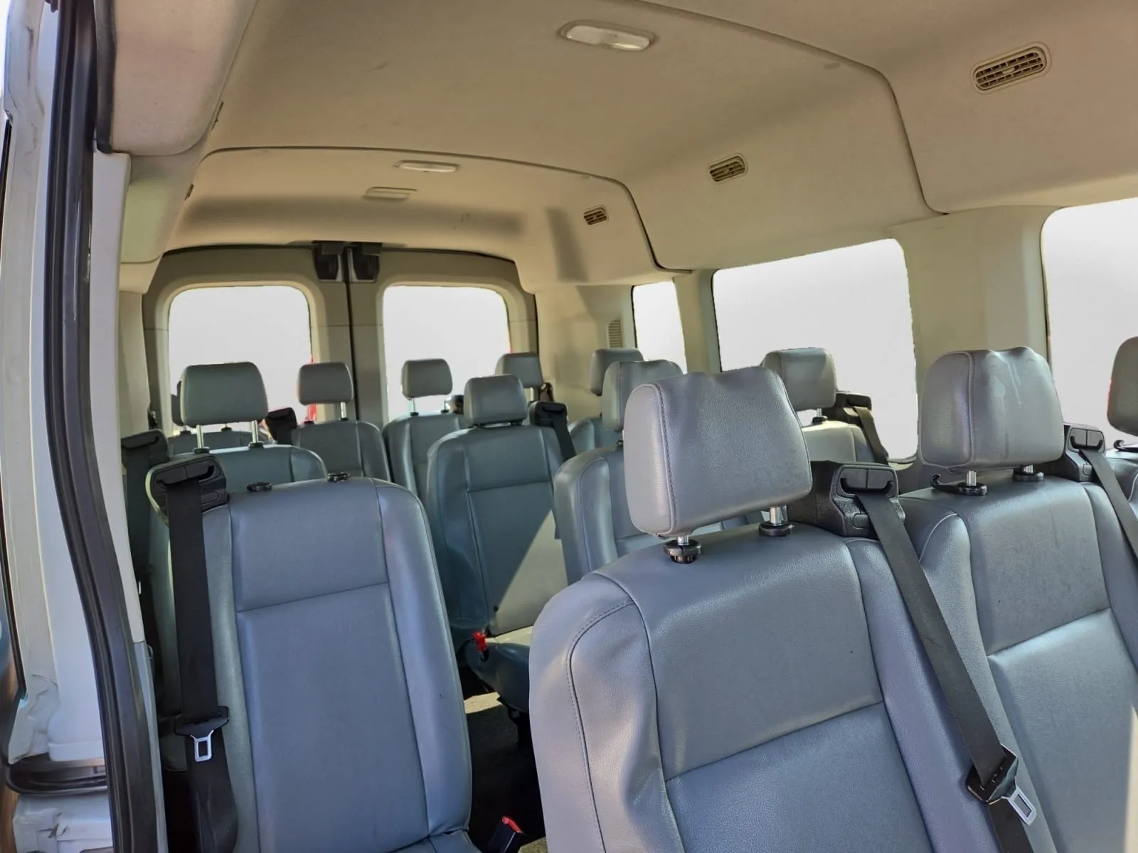 Ford Transit photo 24