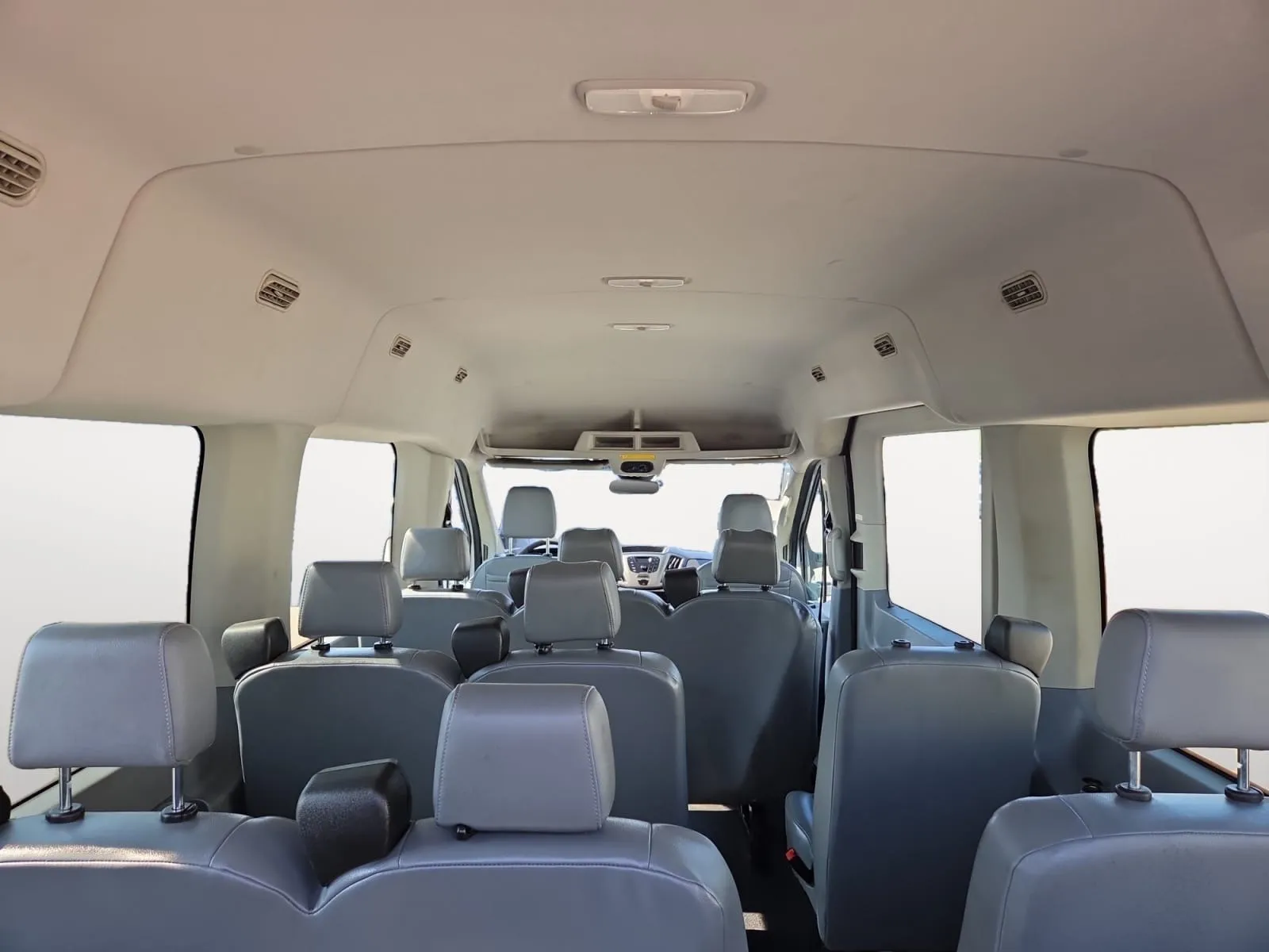Ford Transit photo 26