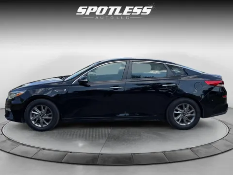 More photos of 2019 Kia Optima LX at Spotless Auto San Pedro, TX