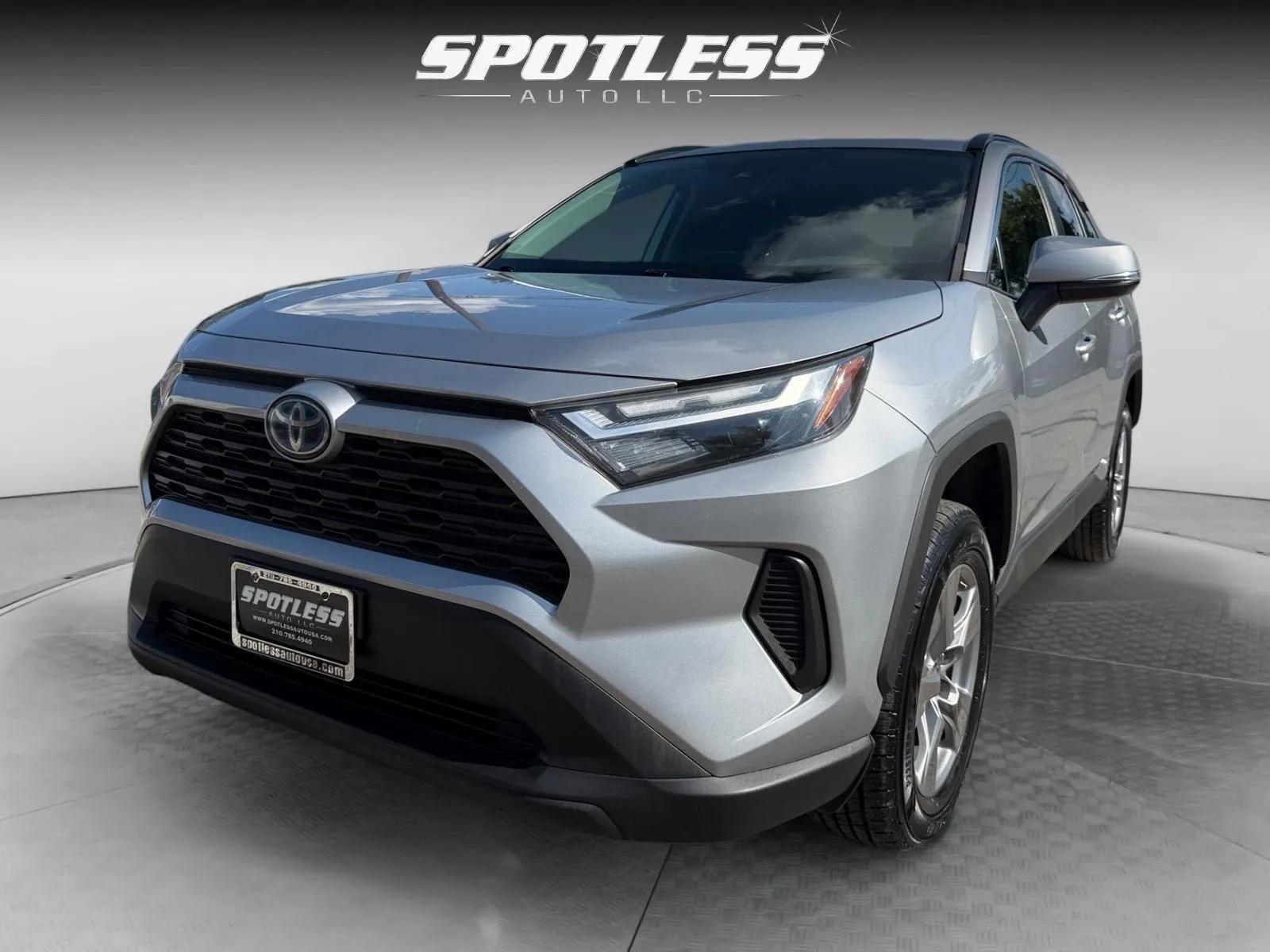 Toyota RAV4 photo 10