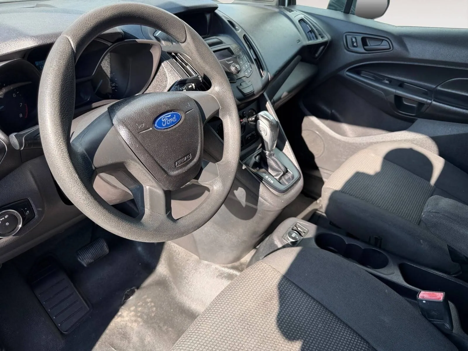 Ford Transit Connect photo 21