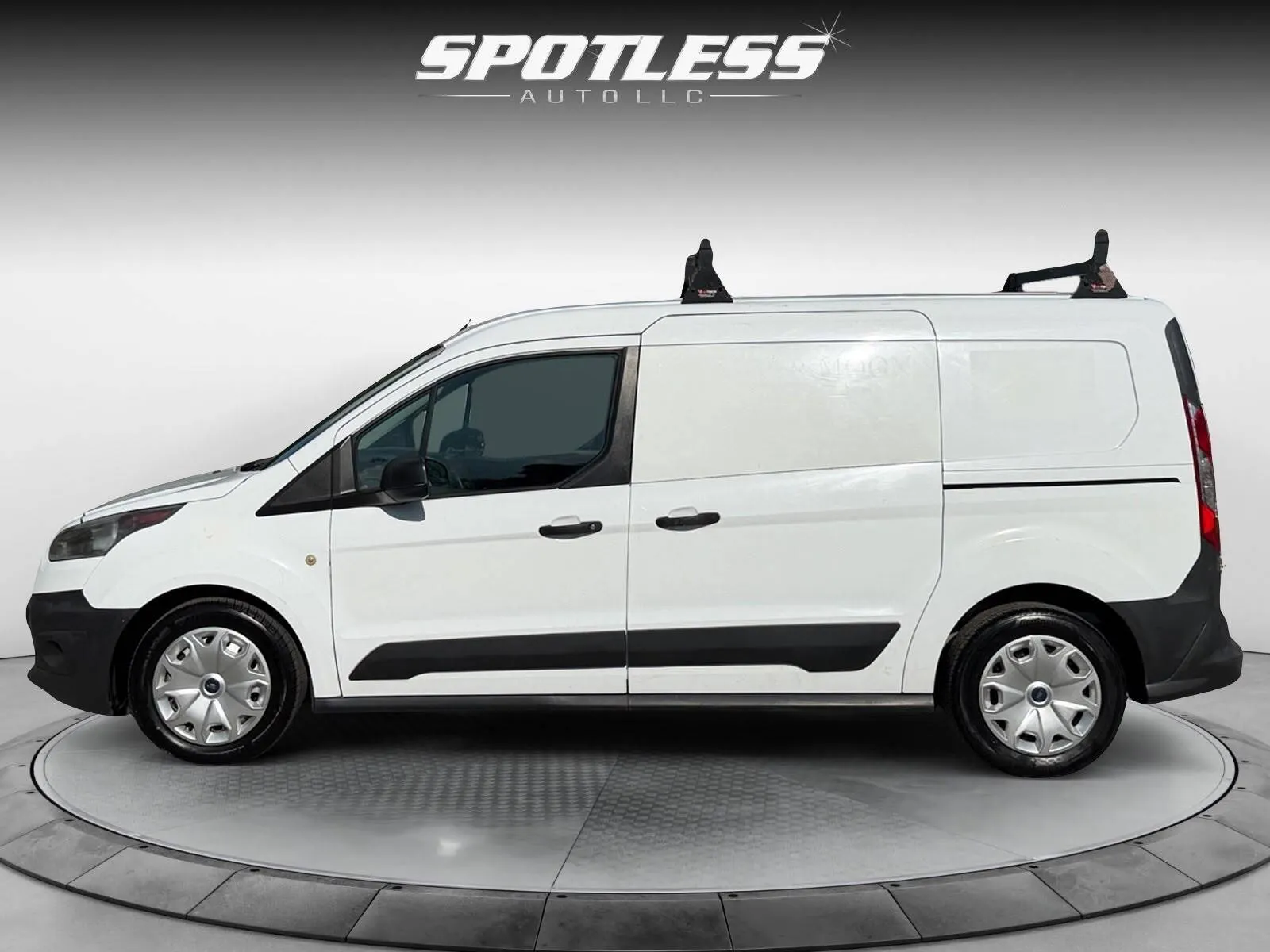 Ford Transit Connect photo 4