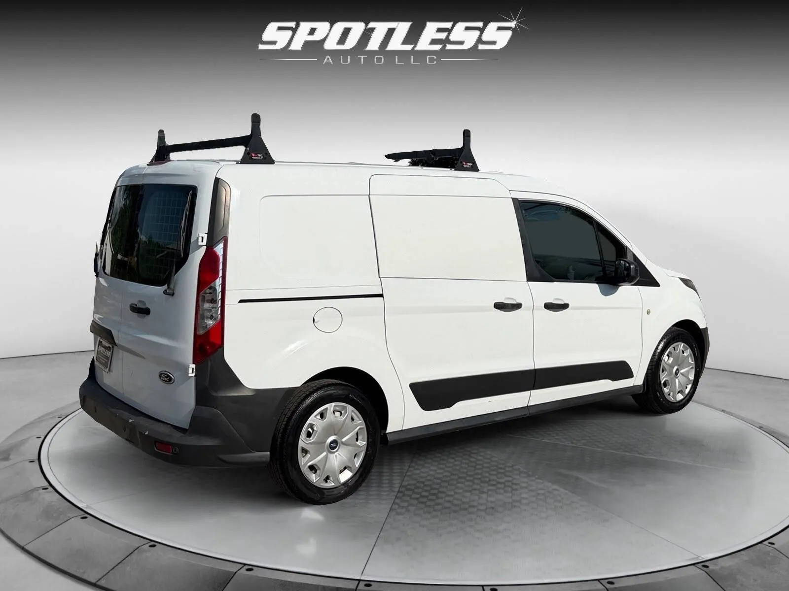 Ford Transit Connect photo 7