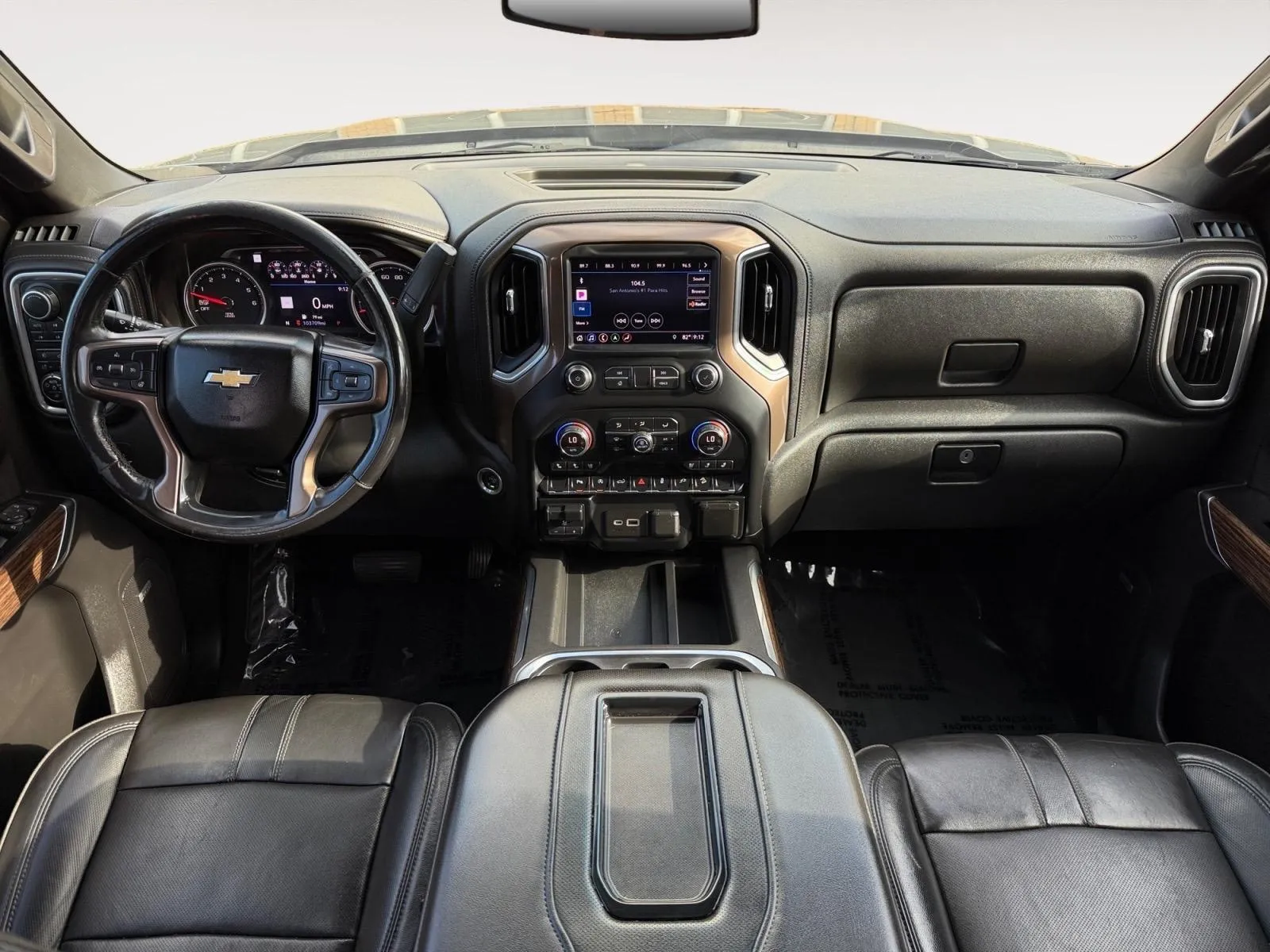 Chevrolet Silverado photo 20