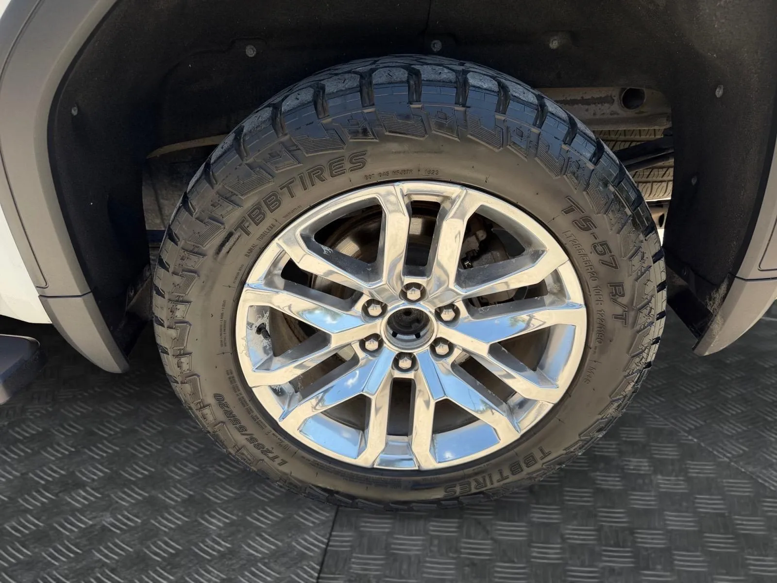 GMC Sierra photo 14