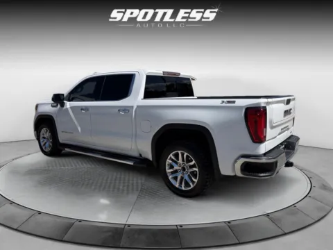 More photos of 2020 GMC Sierra 1500 SLT at Spotless Auto San Pedro, TX