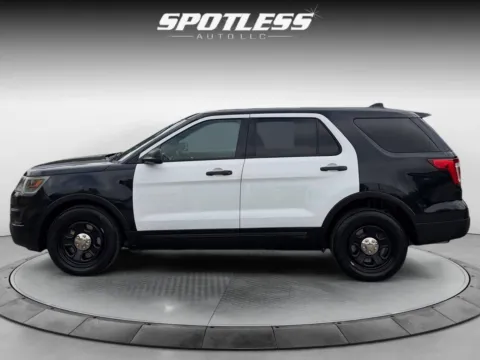 More photos of 2016 Ford Explorer Police Interceptor Utility at Spotless Auto San Pedro, TX