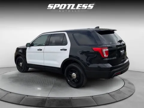 More photos of 2016 Ford Explorer Police Interceptor Utility at Spotless Auto San Pedro, TX