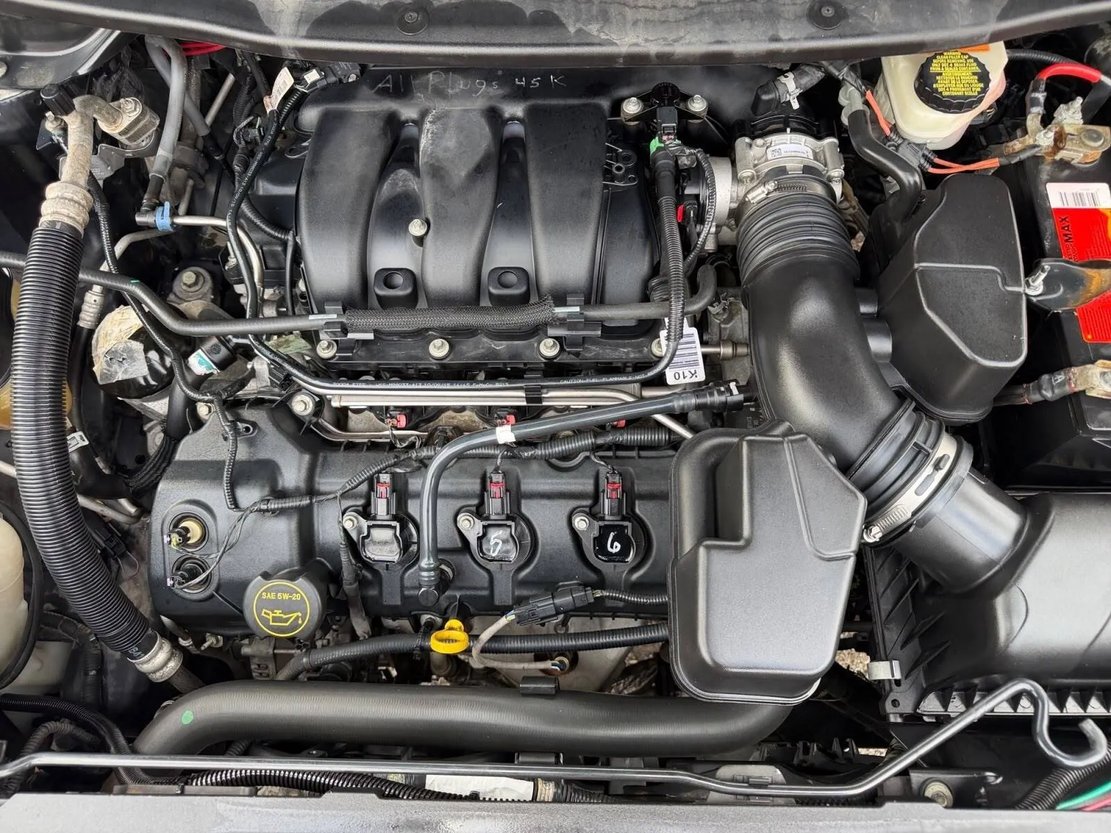 Ford Explorer photo 16
