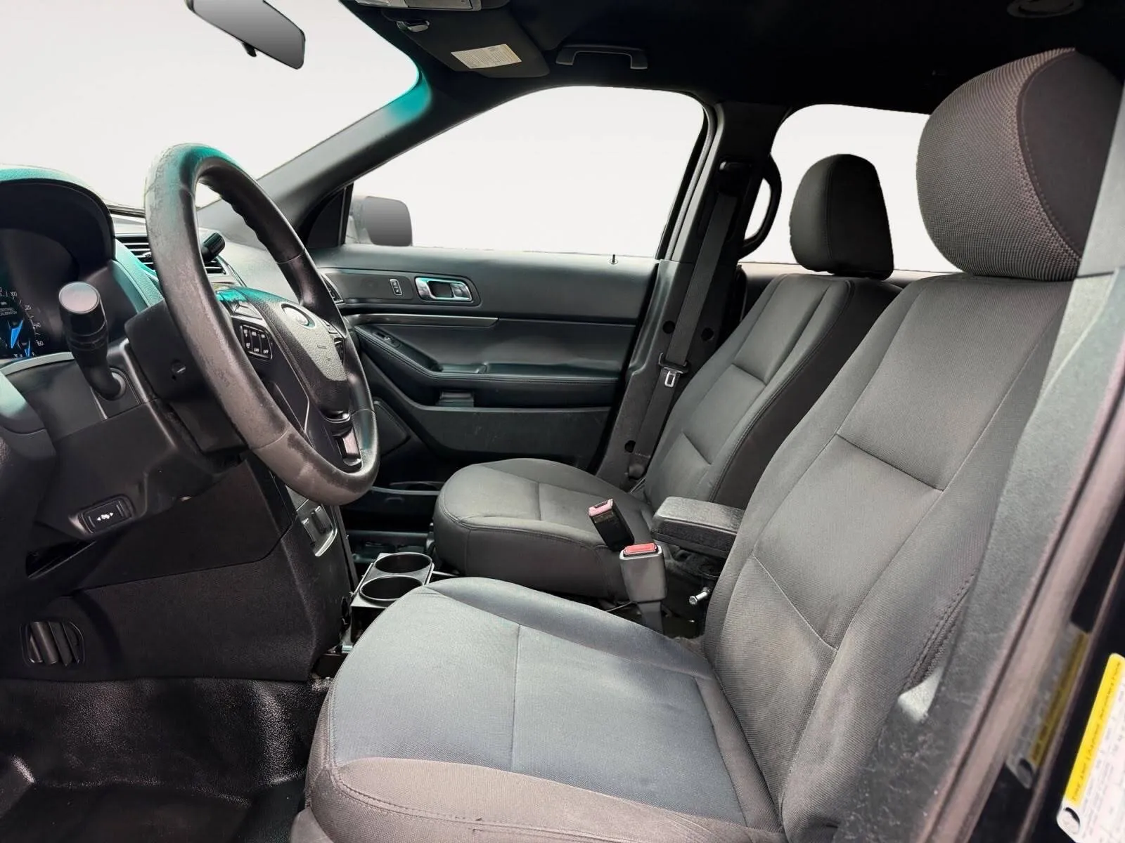 Ford Explorer photo 19