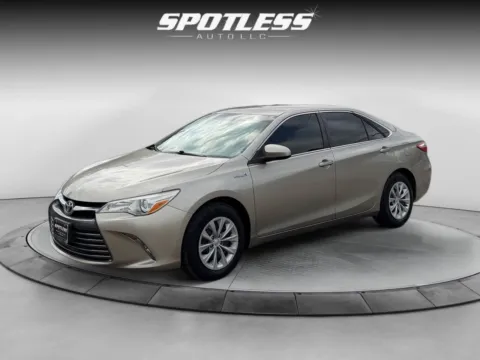 Another view of 2016 Toyota Camry Hybrid LE for sale in San Antonio, TX at Spotless Auto San Pedro